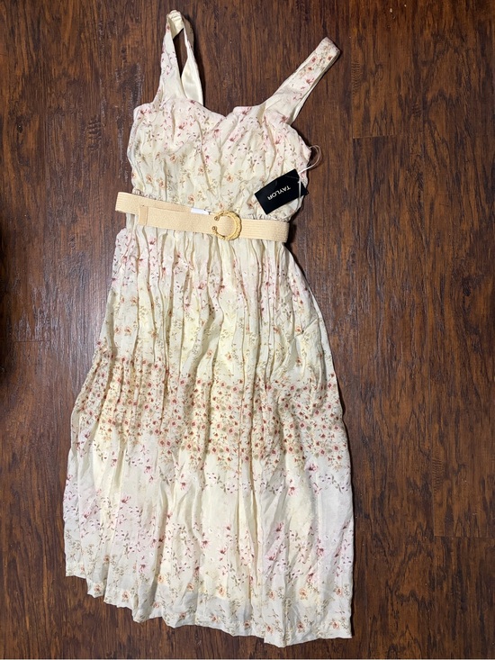 Taylor Dresses & Skirts - Taylor Cream Maxi Skirt with Pink Floral Print
